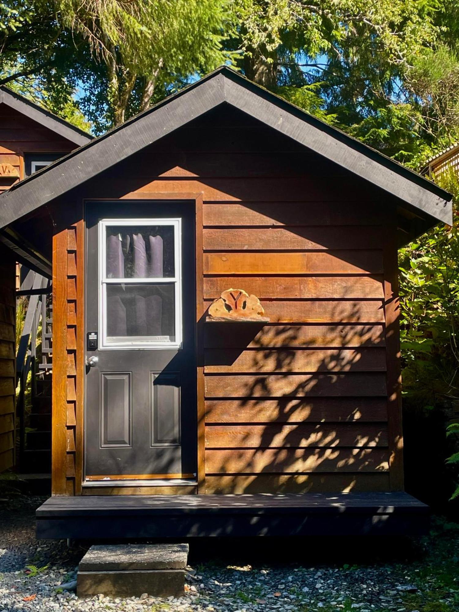 Отель The Hiker Huts Порт-Ренфрю Экстерьер фото